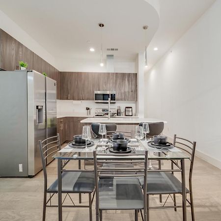 Snazzy Loft Style 2Br I Gym I Parking I Workspace Ντάλλας Εξωτερικό φωτογραφία
