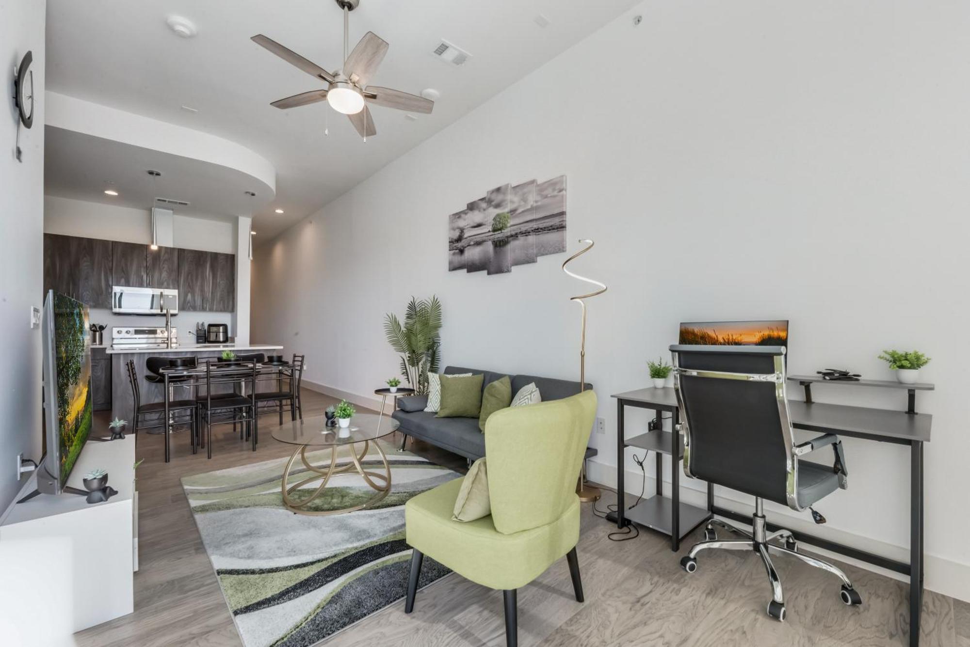 Snazzy Loft Style 2Br I Gym I Parking I Workspace Ντάλλας Εξωτερικό φωτογραφία